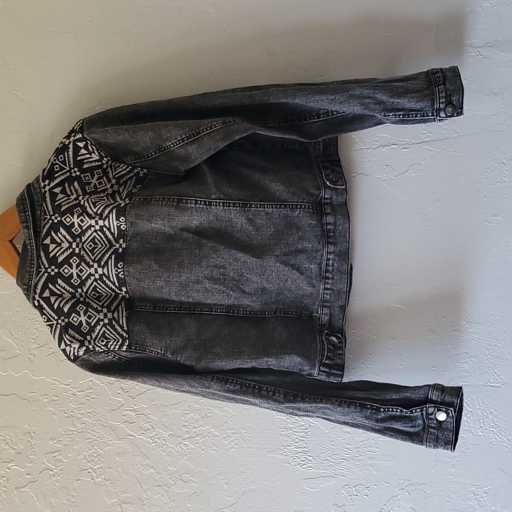 Jean jacket - Picture 2 of 2
